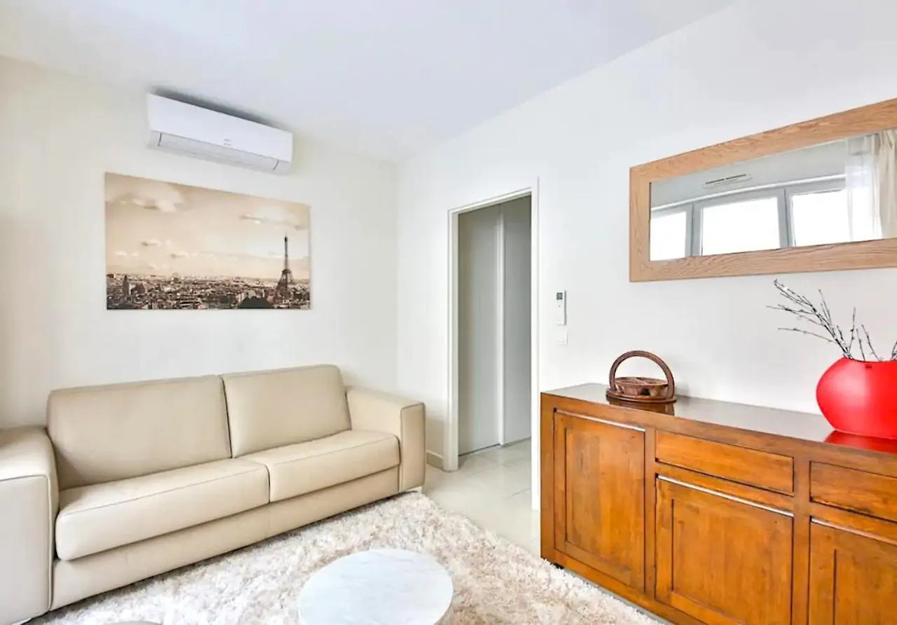 L'Appartement Thibaud Paříž 0*,  Francie